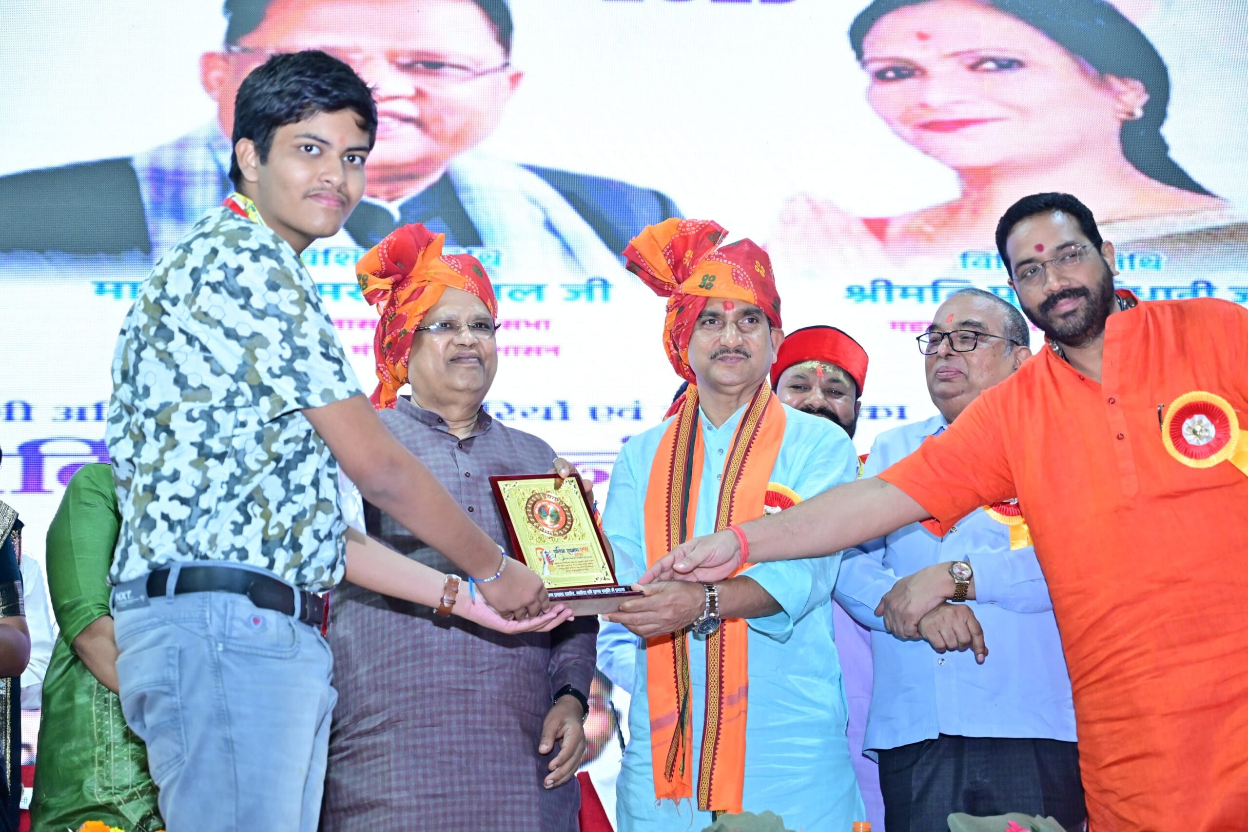 CG : प्रेरणा छात्रों को आत्मविश्वास और शैक्षिक कार्य में सक्षम बनाती है- केन्द्रीय राज्य मंत्री साहू