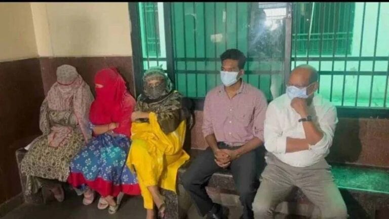 छत्तीसगढ़ PSC घोटाले में रिटायर्ड IAS व अन्य आरोपी CBI की विशेष अदालत पहुंचे