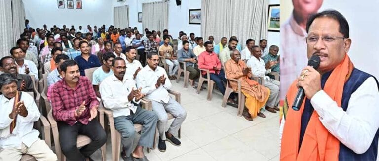 मुख्यमंत्री साय ने डुबान क्षेत्र में एम्बुलेंस और राष्ट्रीय बैंक शाखा शीघ्र खोलने का दिया आश्वासन