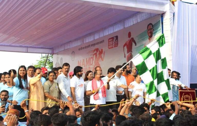 खेल एवं युवा कल्याण मंत्री अरुण साव ने ‘नमो युवा रन’ का किया शुभारंभ