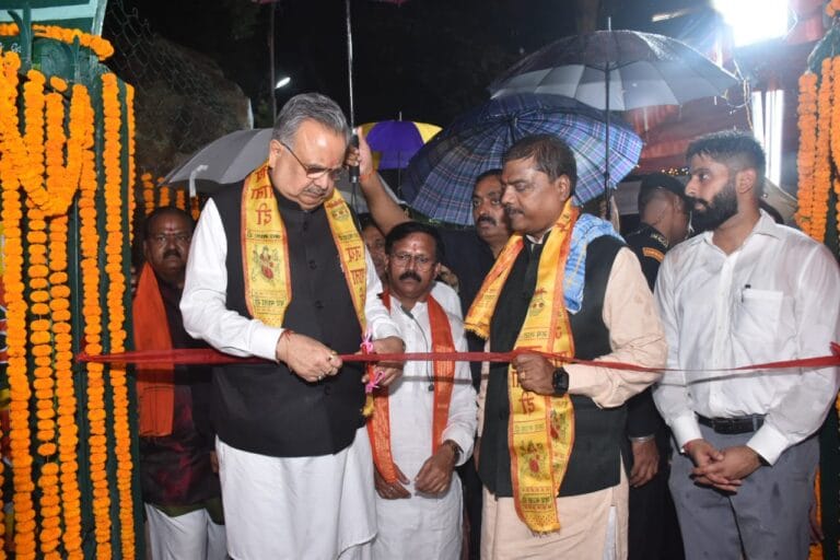 Rajnandgaon : माँ बम्लेश्वरी पर्यावरण परिक्रमा पथ अद्भूत परिक्रमा पथ : विधानसभा अध्यक्ष डॉ. रमन सिंह….