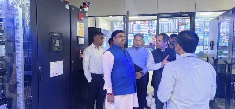 CG : शिक्षा मंत्री गजेन्द्र यादव का गुजरात दौरा, आधुनिक तकनीक से सशक्त होगी छत्तीसगढ़ की शिक्षा व्यवस्था