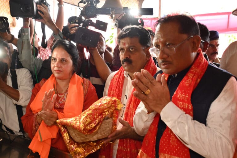 CG : जन-जन की आस्था को मिला सहारा : नवरात्र में श्रद्धालुओं के लिए नि:शुल्क बस सेवा