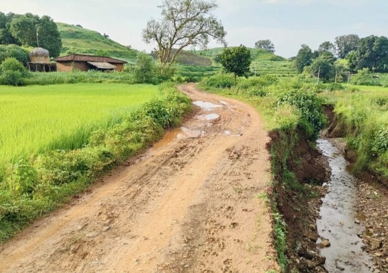 CG : ग्राम पोड़ीखुर्द से ग्राम सुलेशा के बीच दनगरी घाट तक सड़क निर्माण हेतु 18.37 करोड़ रुपए की मिली मंजूरी