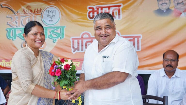 CG : सेवा पखवाड़ा के तहत गांधी स्टेडियम में भव्य चित्रकला प्रतियोगिता