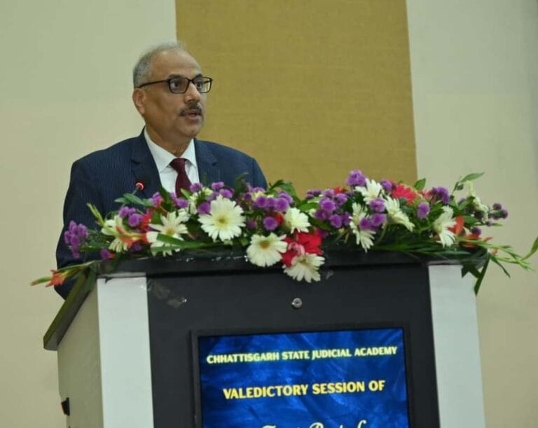 CG : संवेदनशीलता और दृढ़ता का संतुलन ही एक सच्चे न्यायाधीश की पहचान है: मुख्य न्यायाधीश रमेश सिन्हा