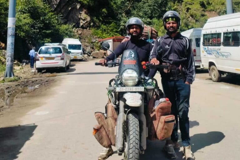 4400 किलोमीटर का अद्भुत सफर: बलौदाबाजार के दो युवाओं की बाइक चारधाम यात्रा की प्रेरक कहानी