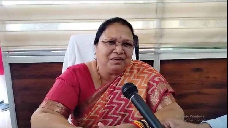 महिला आरक्षक दुष्कर्म मामला: पूर्व मंत्री भेड़िया ने डिप्टी कलेक्टर की सुरक्षा देने की शिकायत की