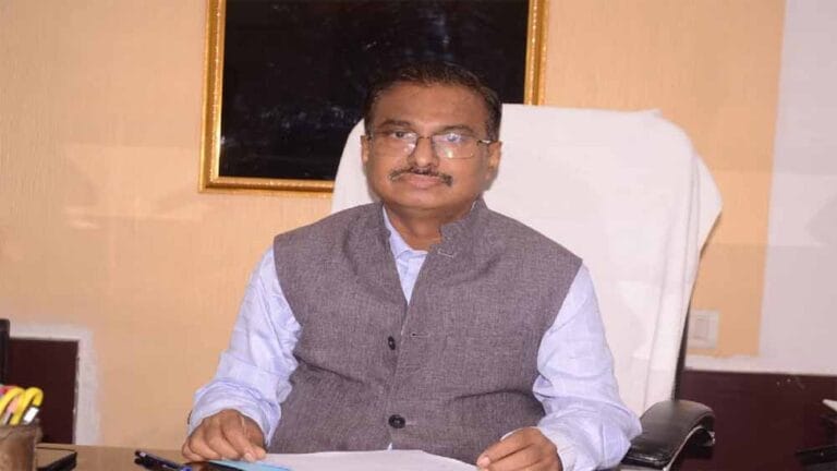 एक साल में न्यायालयिक बोझ कम: संभागायुक्त कावरे ने 2000+ प्रकरणों का सफल निराकरण किया