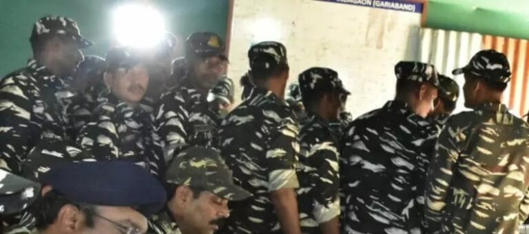 CG : सुकमा में CRPF जवानों ने मनाया टीम इंडिया की जीत का जश्न…