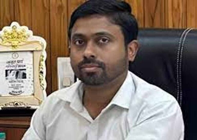 जनदर्शन के आवेदन समय पर निपटाए जाएं, कलेक्टर ने जारी किए सख्त निर्देश