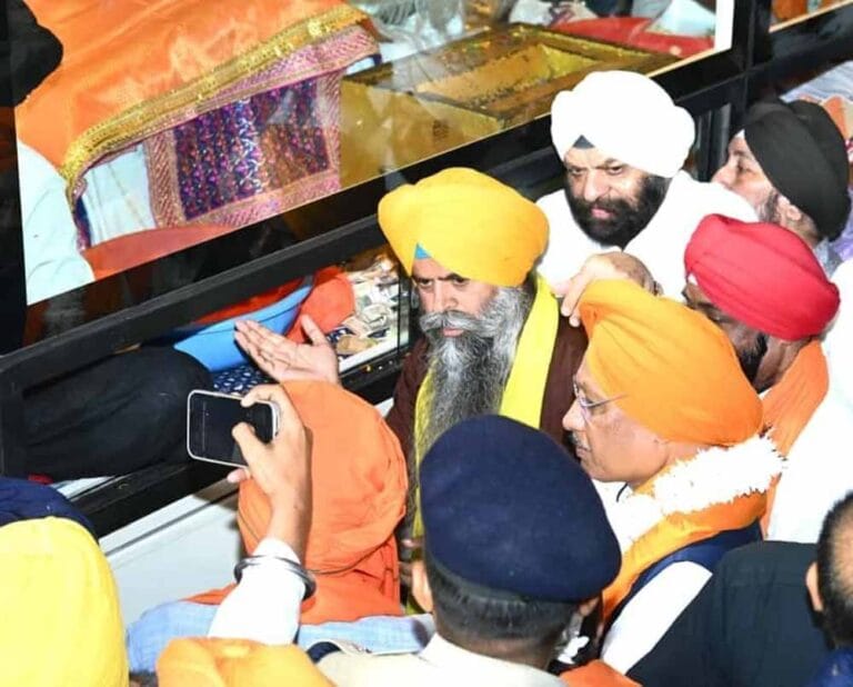 मुख्यमंत्री साय बोले – गुरु तेगबहादुर सिंह जी ने धर्म की रक्षा के लिए दी अपनी शहादत