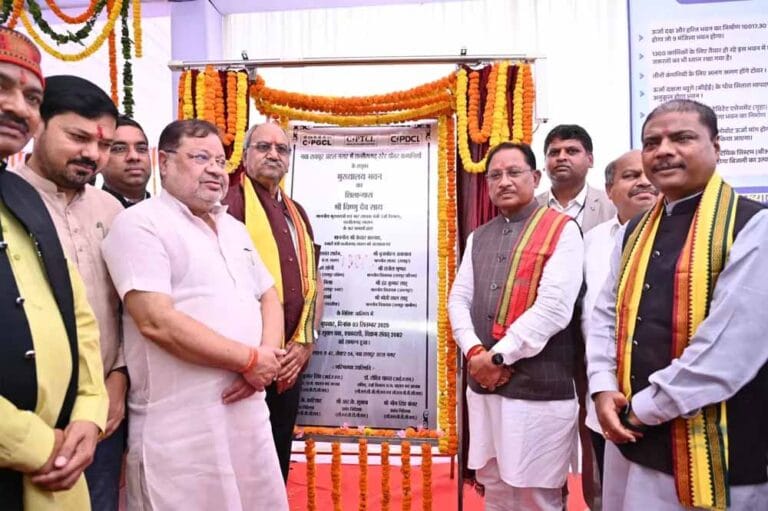 मुख्यमंत्री विष्णुदेव साय का बड़ा ऐलान: छत्तीसगढ़ जीरो पावर कट स्टेट से बढ़ेगा मुफ्त बिजली की ओर सफर