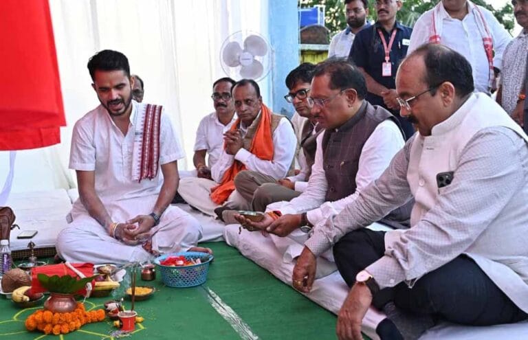 मुख्यमंत्री साय बोले – रायगढ़ मेरा परिवार, मैं अपने परिवार से मिलने आया हूँ