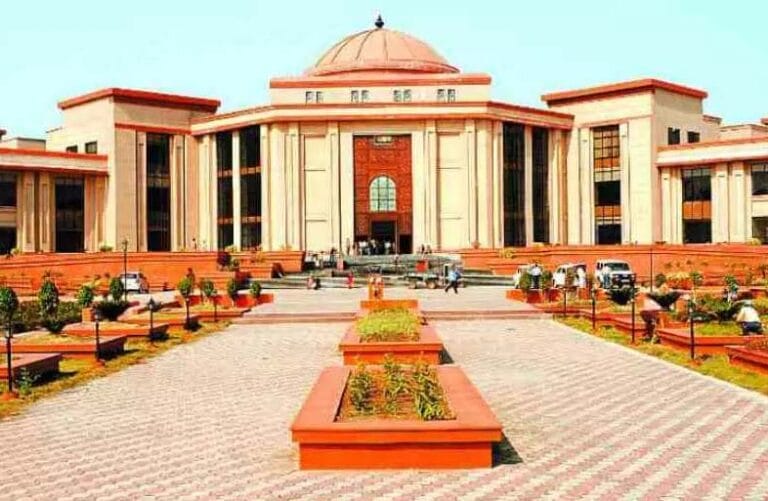 15 करोड़ का बजट मिलने के बावजूद SIMS में मशीनें नहीं, हाईकोर्ट ने मामला लिया संज्ञान