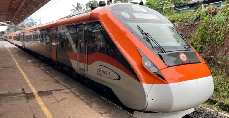 Vande_Bharat_train_38_2-1.jpg