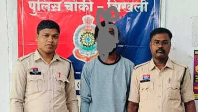 Rajnandgaon: हनुमान मंदिर के पास चाकू लहरा कर आने जाने वालो को डरा धमका रहा था आरोपी, गिरफ्तार ...