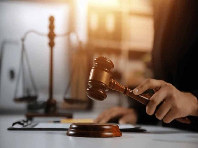 court_99_1.jpg