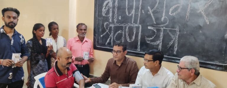 CG : जैन संवेदना ट्रस्ट द्वारा मानव सेवा प्रकल्प में श्रवण यन्त्र वितरण व बीपी शुगर टेस्टिंग मशीन का वितरण किया…