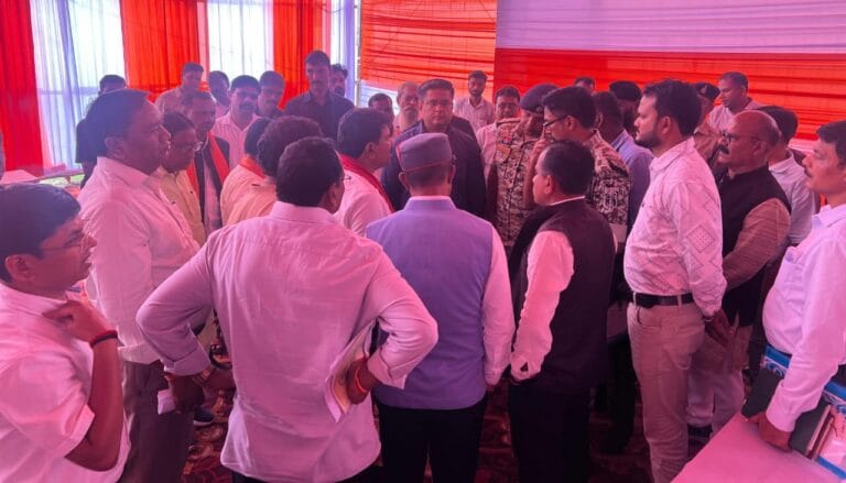 CG : केंद्रीय गृह मंत्री अमित शाह के बस्तर प्रवास की तैयारियों का उप मुख्यमंत्री विजय शर्मा ने किया निरीक्षण