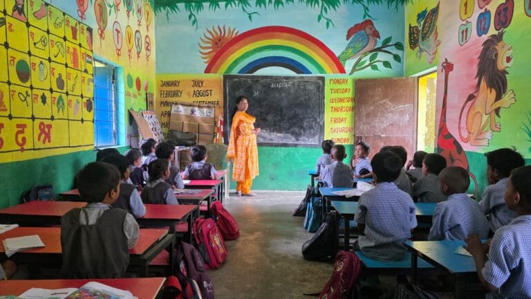 CG : बड़ादमाली प्राथमिक शाला बड़ादमाली में बच्चों की पढ़ाई में आई नई ऊर्जा
