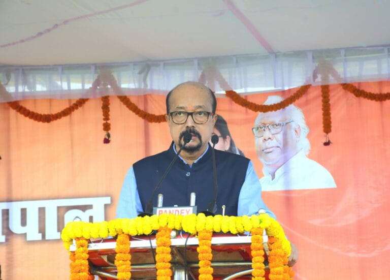 CG : राज्यपाल रमेन डेका बलरामपुर-रामानुजगंज जिले के प्रवास पर पहुंचे