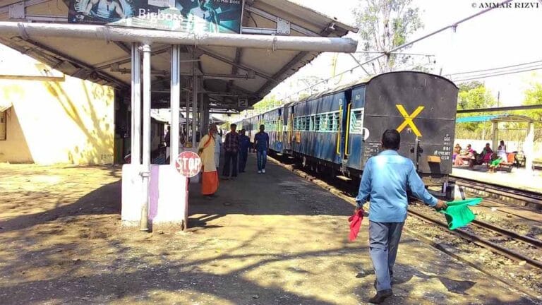 सुरक्षा और तकनीक: SECR के 15 स्टेशनों में 298 करोड़ रुपये की इलेक्ट्रॉनिक इंटरलॉकिंग योजना