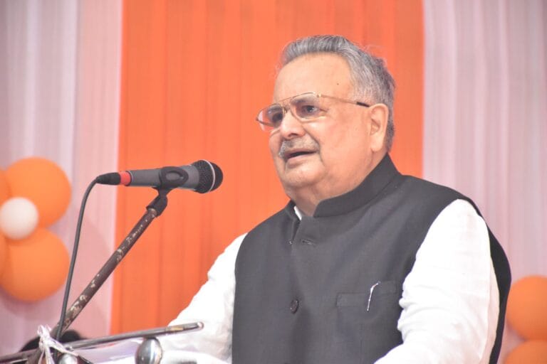 राजनांदगांव : शहर को साफ-सुथरा रखने में स्वच्छता दीदीयों की महत्वपूर्ण भूमिका – विधानसभा अध्यक्ष डॉ. रमन सिंह