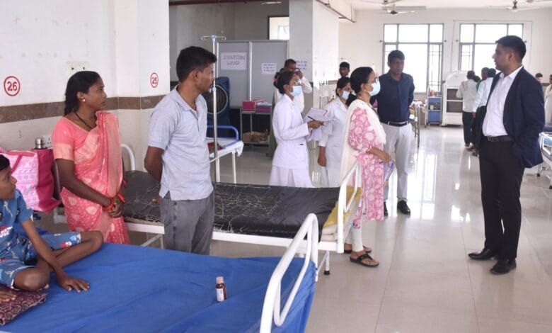 राजनांदगांव : कलेक्टर ने जिला चिकित्सालय का किया निरीक्षण