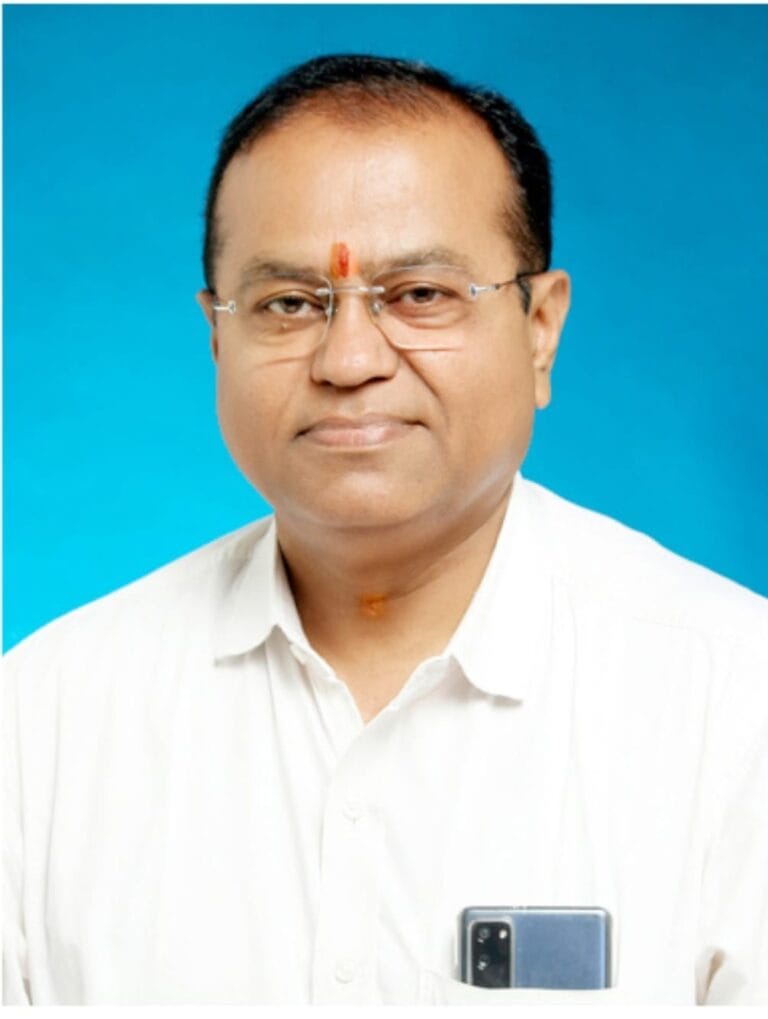 Rajnandgaon: भाजपा में हलचल, भीमनानी की नियुक्ति पर सवाल ! डॉ. रमन सिंह ने ऊर्जा विभाग में विधायक प्रतिनिधि के रूप में रूपचंद भीमनानी की नियुक्ति – राजनीतिक हल्कों में चर्चा