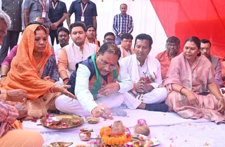 CG: मुख्यमंत्री विष्णुदेव साय ने जशपुर जिले के फरसाबहार में 40.89 करोड़ के 13 कार्यों का किया लोकार्पण एवं भूमिपूजन