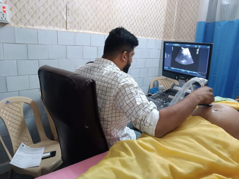 CG : बोड़ला में निःशुल्क सोनोग्राफी एवं रक्तदान शिविर का हुआ आयोजन