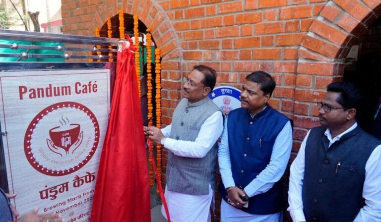 CG : मुख्यमंत्री ने ‘पंडुम कैफे’ का किया शुभारंभ
