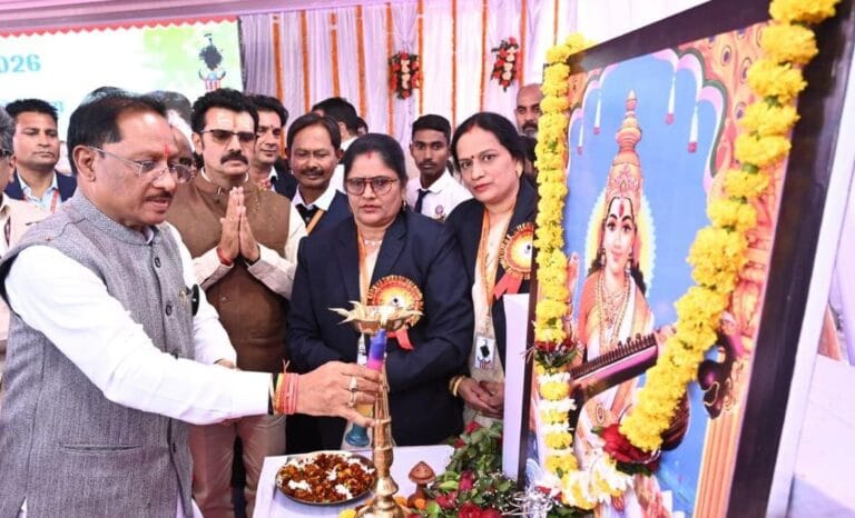 CG : शिक्षा ही विकास का मूलमंत्र है, शिक्षा के बिना जीवन अधूरा — मुख्यमंत्री श्री साय