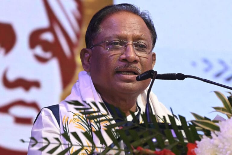 Vishnu_Dev_3A_25_2.jpg