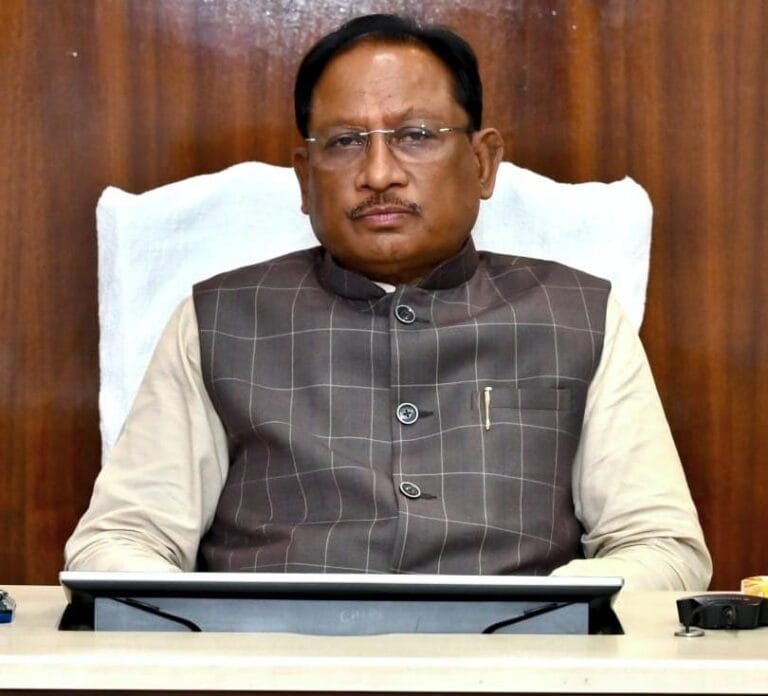 रायपुर : गुणवत्तापूर्ण कार्य करते हुए सिंचाई परियोजनाओं के कार्य में लाएँ गति – मुख्यमंत्री विष्णु देव साय