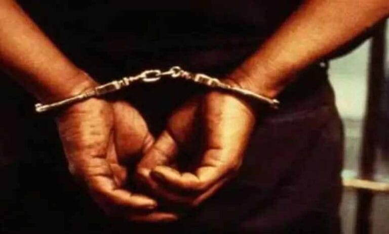 arrest-3.jpg