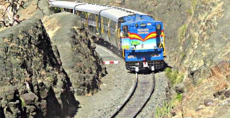 train2-2.jpg