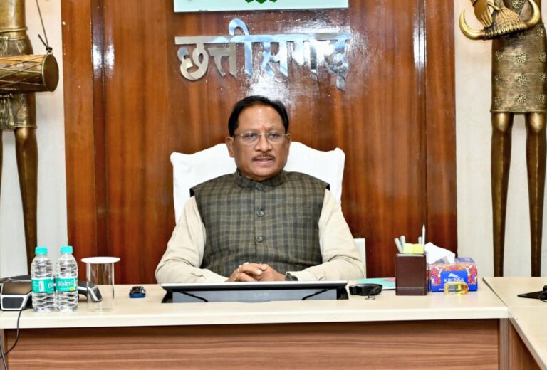 CG : मुख्यमंत्री विष्णु देव साय की अध्यक्षता में मुख्यमंत्री निवास कार्यालय में कैबिनेट की बैठक