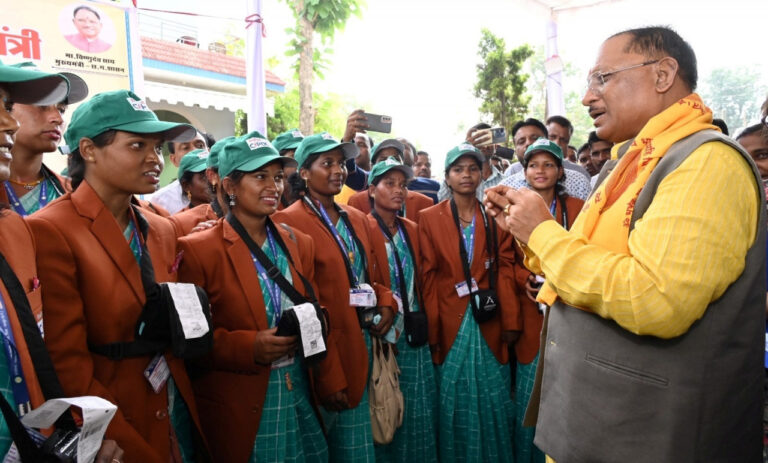 CG : विशेष लेख : छत्तीसगढ़ में महिला विकास की नई इबारत