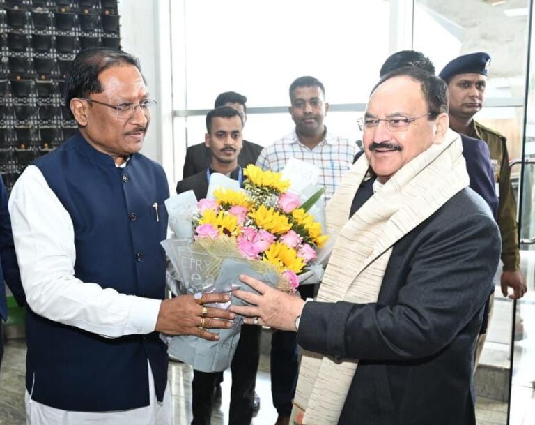 CG : मुख्यमंत्री विष्णुदेव साय ने केंद्रीय स्वास्थ्य एवं परिवार कल्याण मंत्री जे पी नड्डा का किया आत्मीय स्वागत
