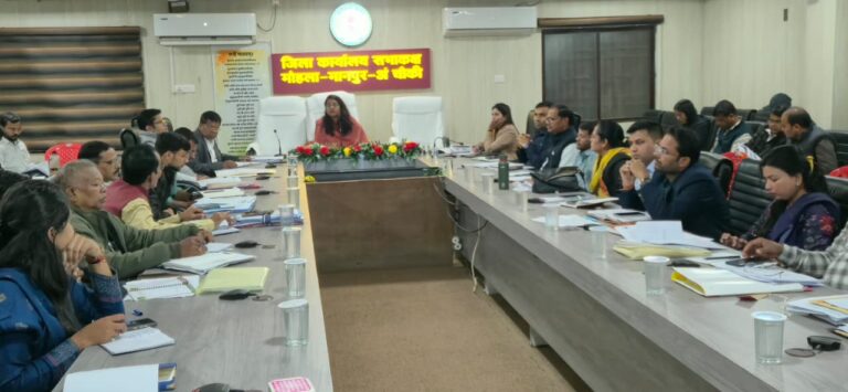 मोहला : जिले में श्रमिकों का शत-प्रतिशत पंजीयन हो सुनिश्चित-कलेक्टर तुलिका प्रजापति