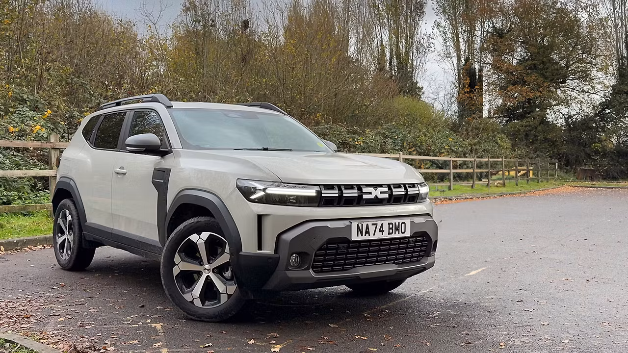 नई Renault Duster 2026 भारत में लॉन्च कन्फर्म! 26 जनवरी को होगी एंट्री, जानें फीचर्स और इंजन डिटेल्स