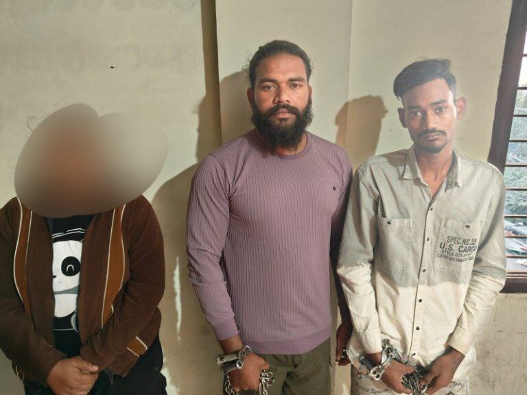 CG: दुर्ग में हत्या कर रायपुर में युवती की लाश को लगाया ठिकाना, तीन आरोपी गिरफ्तार, एक आरोपी राजनांदगांव का शामिल….