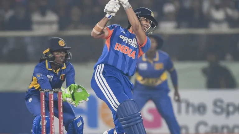 Smriti Mandhana: स्मृति मंधाना ने रचा करिश्मा, सबसे कम पारियों में 10,000 इंटरनेशनल रन पूरे कर बनाया महारिकॉर्ड