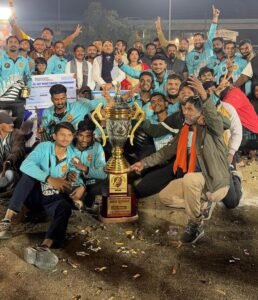 नीलू शर्मा फैंस क्लब द्वारा आयोजित