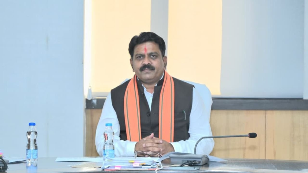 उपमुख्यमंत्री श्री विजय शर्मा