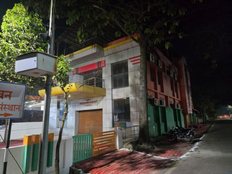राजनांदगांव भाजपा कार्यालय में नहीं जगमगाई रोशनी, पहली बार दिखी वीरानी