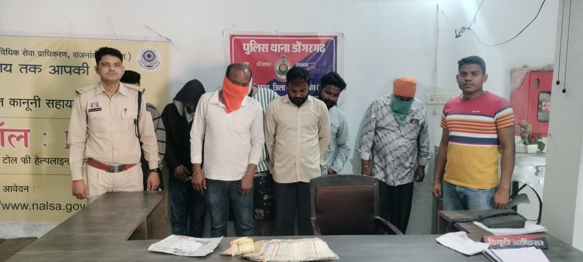 रेलवे चौक के पास जुआ खेलते 7 आरोपी गिरफ्तार, 51 हजार से अधिक नकदी जप्त