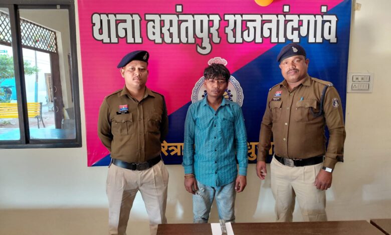 चाकू लहराकर लोगों को डराने वाला युवक गिरफ्तार, बसंतपुर पुलिस की त्वरित कार्रवाई